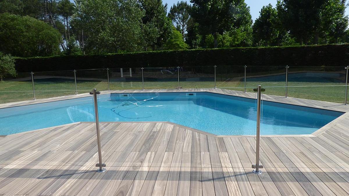 Barrière sécurité piscine privative